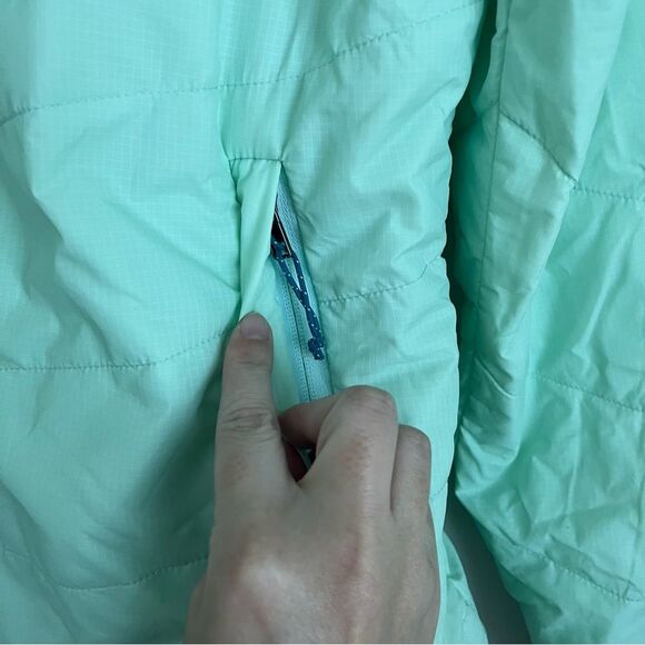 Patagonia Women's Mint Green Jacket Small - Picture 7 of 12